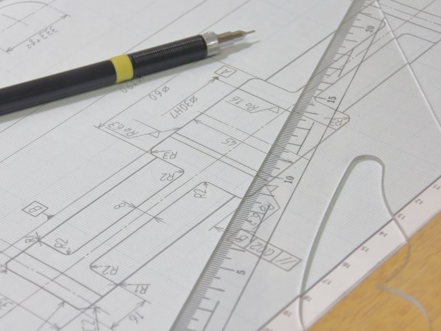 機械設計をしているイメージ